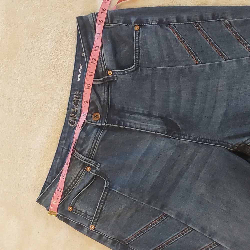 Grace of LA Women's High Waisted Super Flare Bell Bottom Raw Hem Jeans Size 32 - Picture 8 of 16